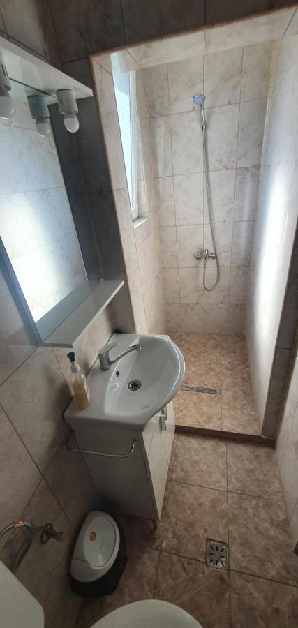 Casa Silvia Hotel Căpăţîneni-Ungureni Екстериор снимка