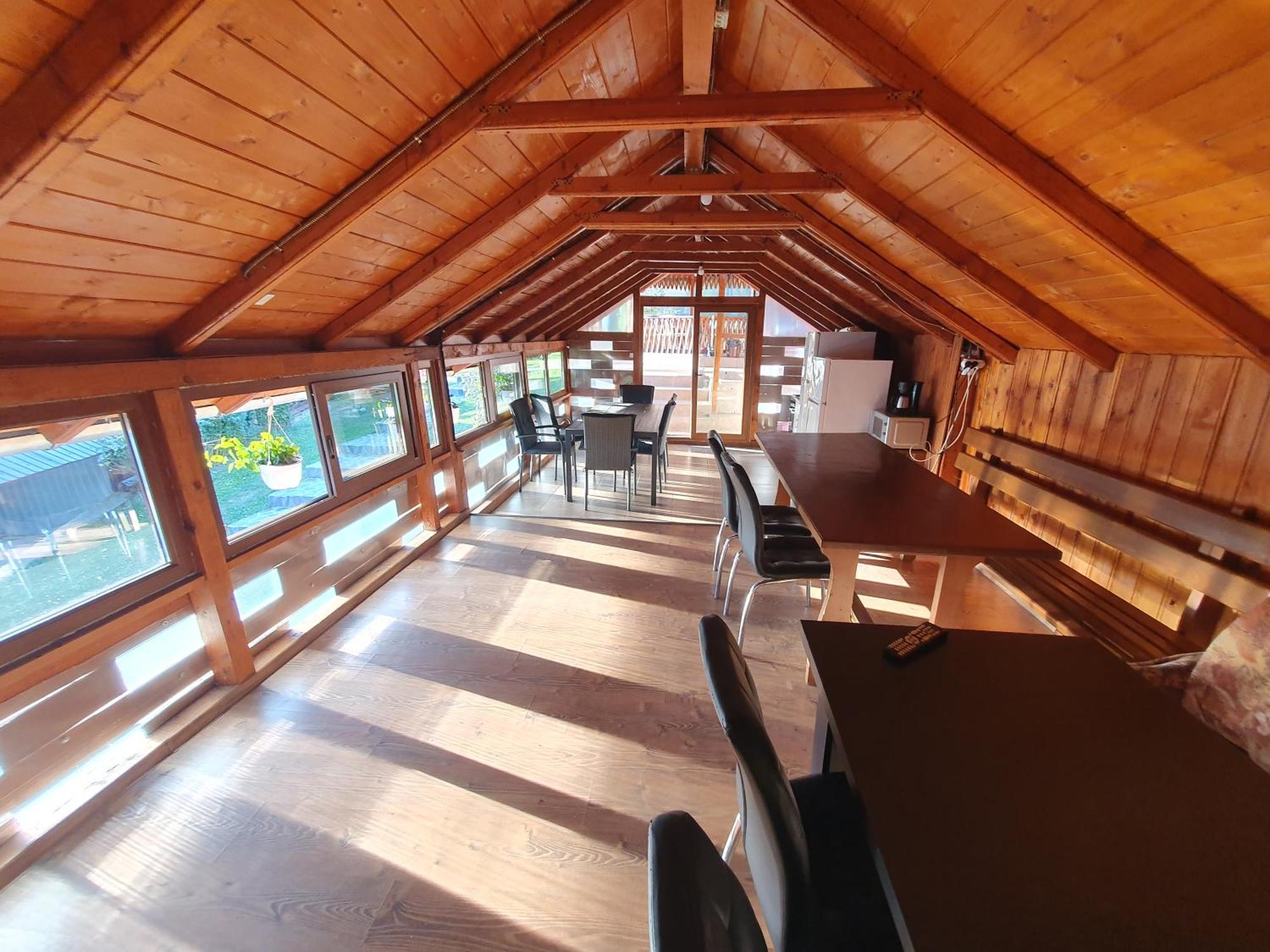 Casa Silvia Hotel Căpăţîneni-Ungureni Екстериор снимка